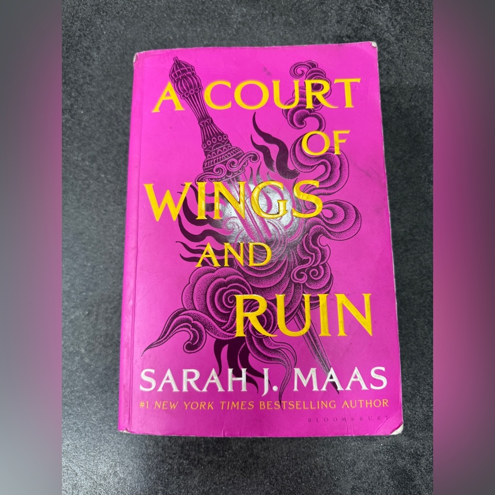 A Court of Wings and Ruin Book